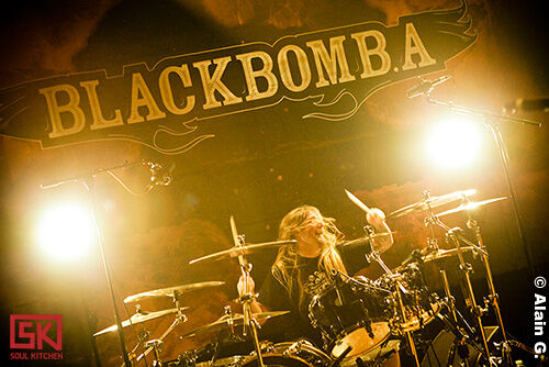 2009_11_26_black-bomb-a