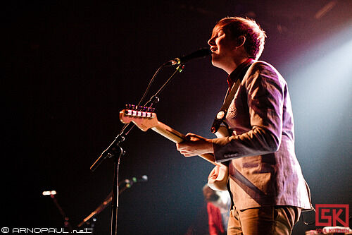 2010_03_24_twodoorcinemaclub